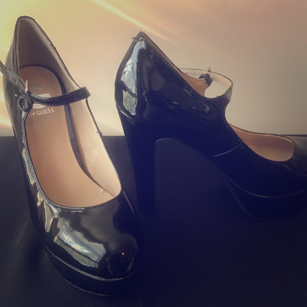 G by Guess Blk patent leather platform Mary Jane